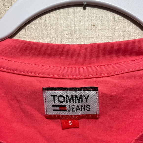 Tommy Hilfiger Men’s Flag T-Shirt
Size Small - Picture 5 of 5